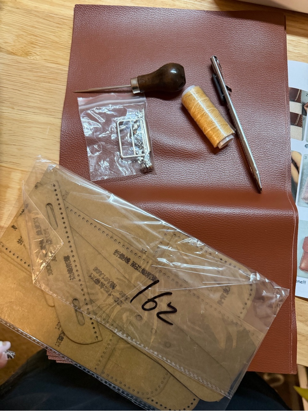 Women’s leather DIY bag kit